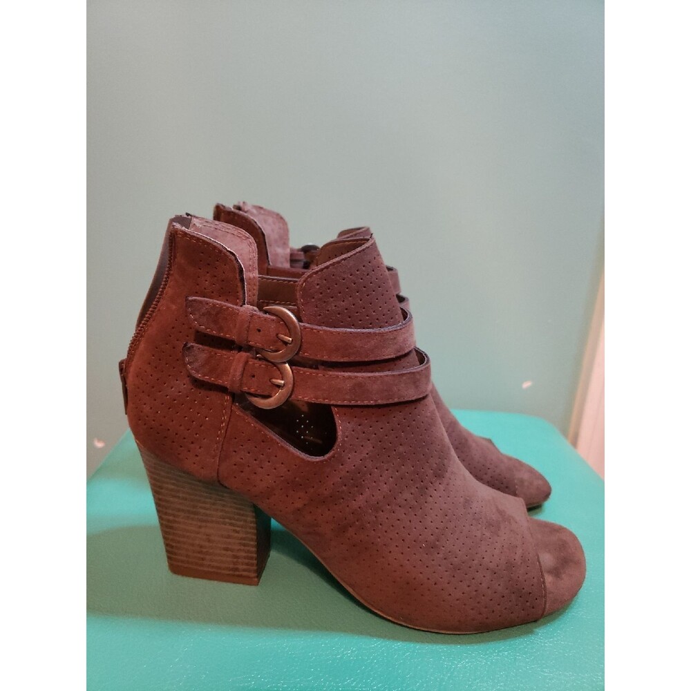 White Mountain Peep Toe Booties